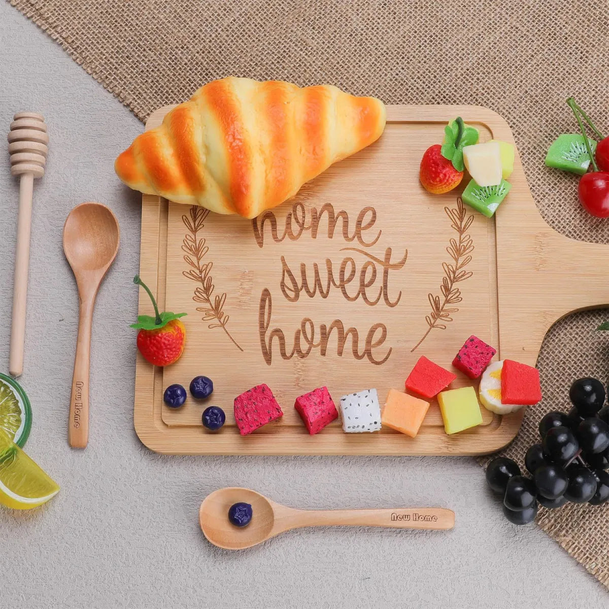 Beyond Oriva™ Bamboo Cutting Board and Spatula Gift Set